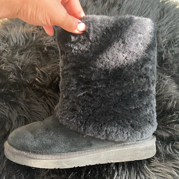 Uggs patten boots hot sale